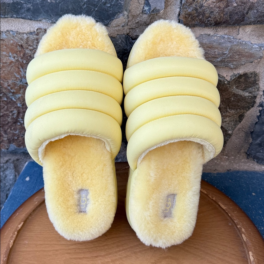 NEW UGG Maxi Curly Slide Sandal Yellow Sheepskin Platform Slippers Women Size 12 - Picture 3 of 8